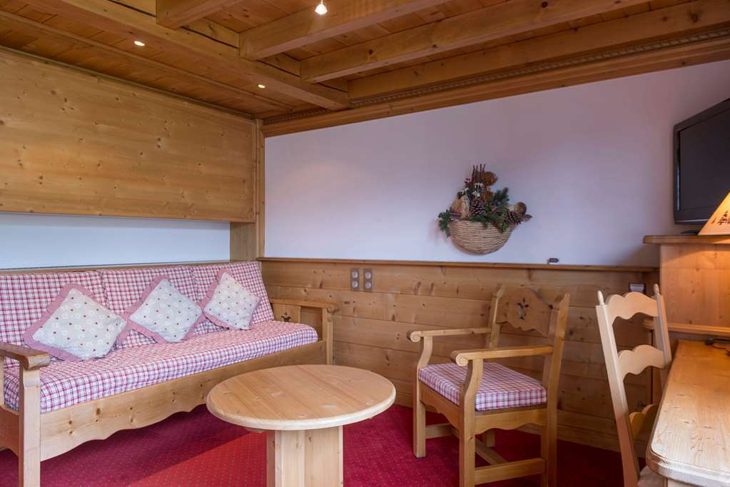 Hotel Le Dahu Hotel-chalet De Tradition 4*